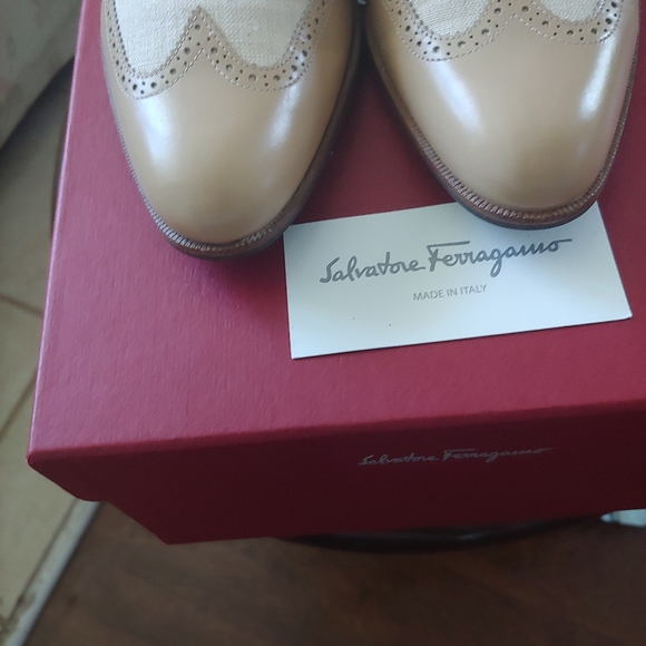 FINAL DEAL WOW! SALVATORE FERRAGAMO 9 4A CAMEL TAN CREAM WINGTIP OXFORD SHOES - Picture 11 of 12